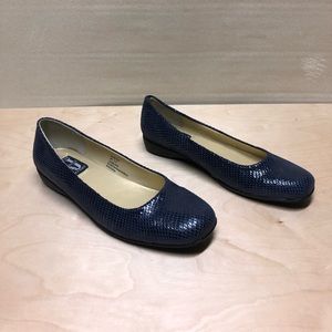 Leather AJ Valenci slip-ons